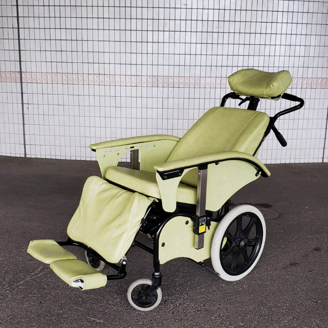 チルト式車いす